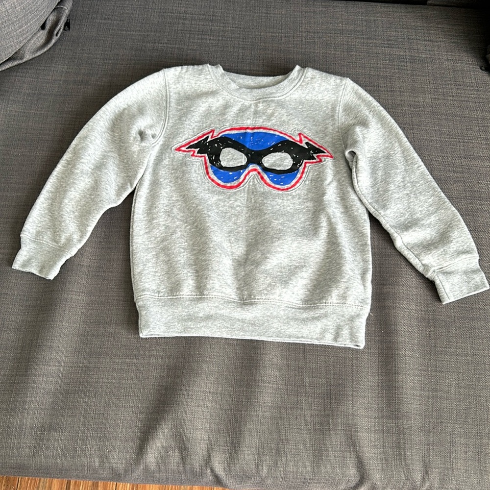 Boys  5 T Super Hero Mask Pullover Gray Sweatshirt